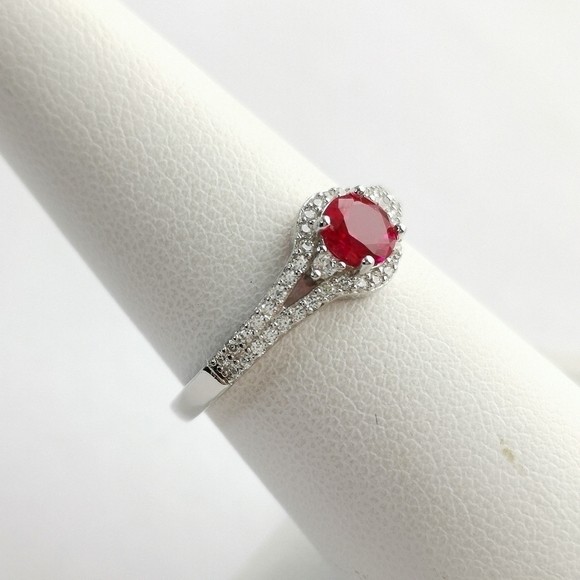 NEW  Ruby halo cz sterling silver ring size 8 - Picture 2 of 6